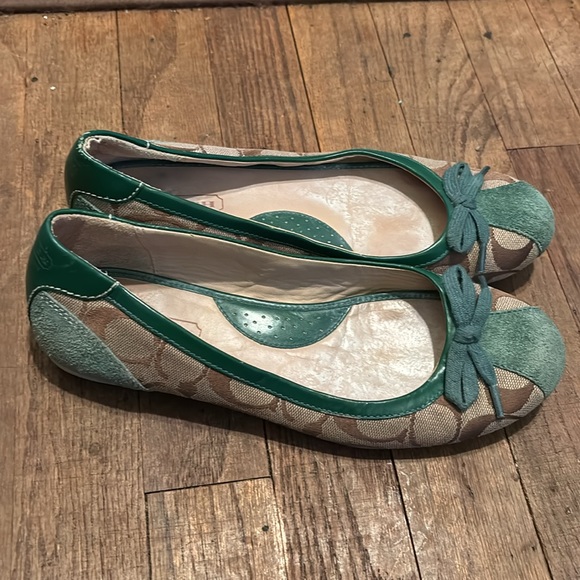 COACH Tillie Flats 7 - Picture 2 of 7